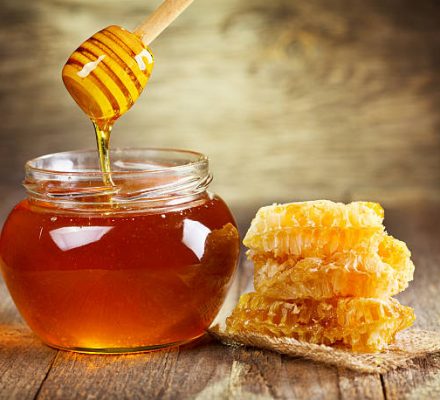 Le miel provoque-t-il l’apparition de caries ?