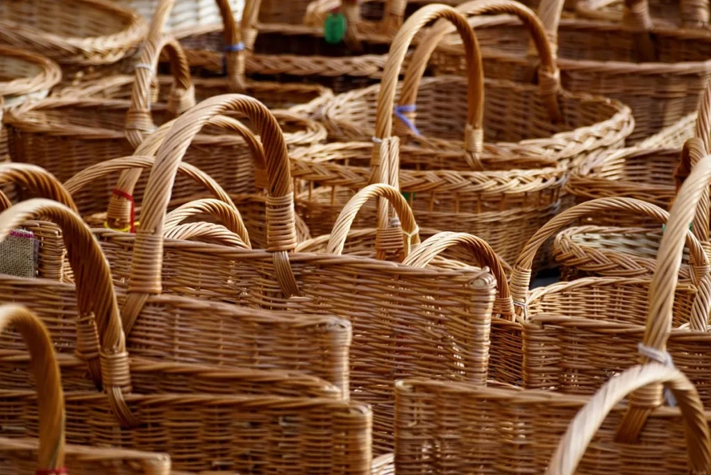 Sur le terrain du Tivera Marché : artisans, codes et matériaux